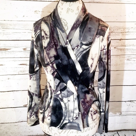 KAMIKO - CrossOver Neck Blouse - Picture 1 of 8